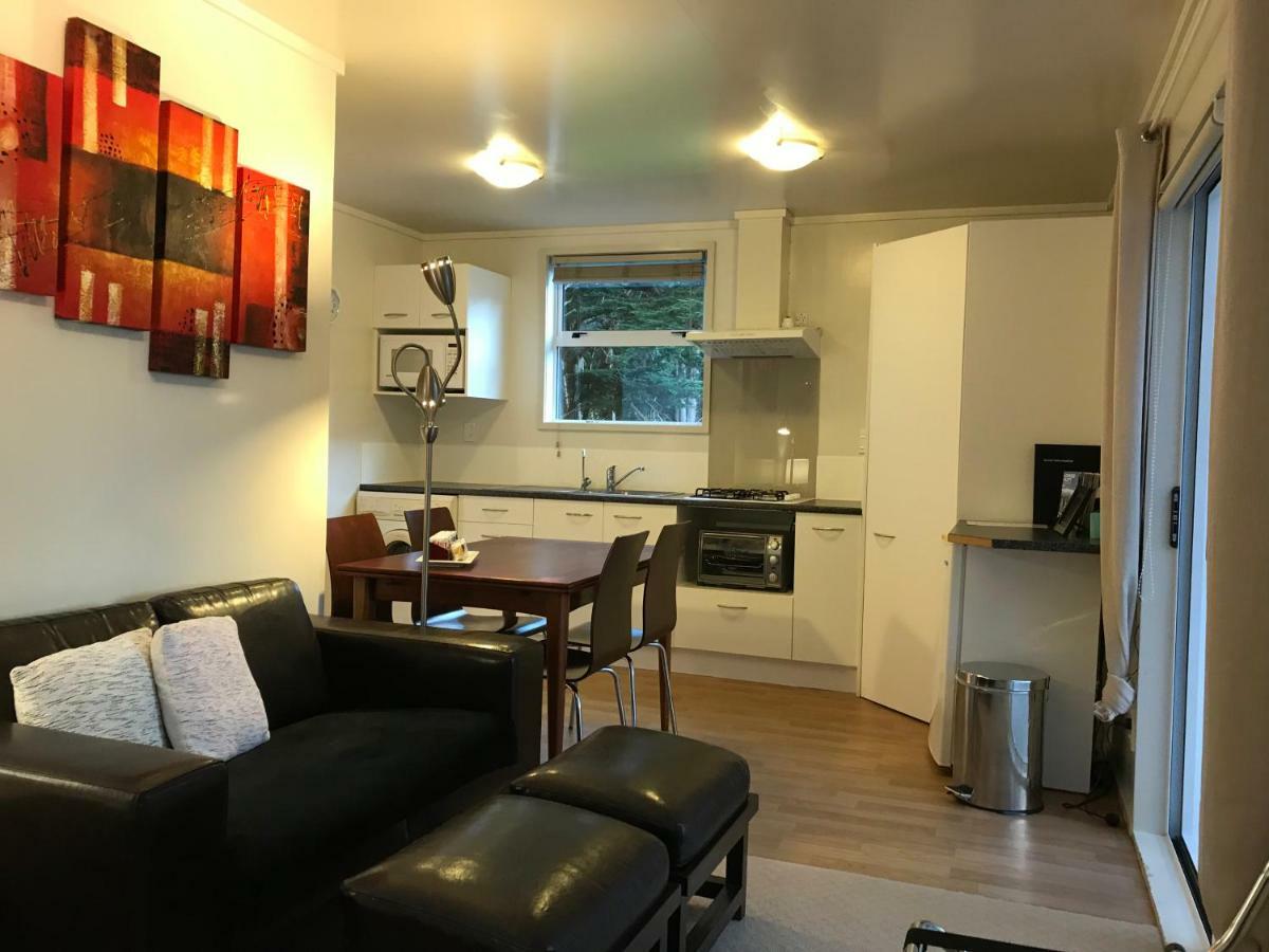 Hotel Angie'S Rural Retreat Wainuiomata Esterno foto